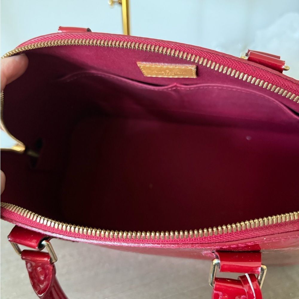 Louis Vuitton Monogram Vernis Alma GM in Red Patent Leather EUC - Picture 7 of 8
